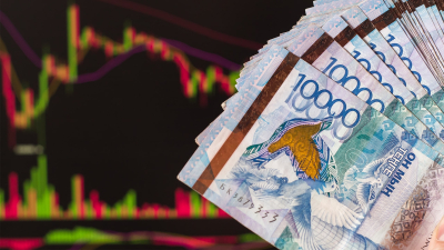 Тенге опустился до исторического минимума по итогам торгов