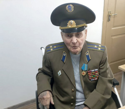 Живее всех живых