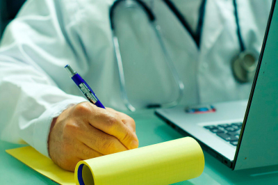 Минздрав определил перечень мудуслуг, которые можно оплатить за счет пенсионных излишков