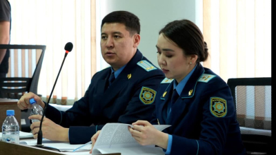 Прокурор путает следствие, считают адвокаты подсудимых по делу Шерзата Болата