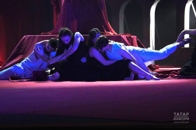 &laquo;Чикләрне киңәйтәбез&raquo;: Түбән Кама нефть, газ, химия шәһәрләре театрларын каршыларга җыена