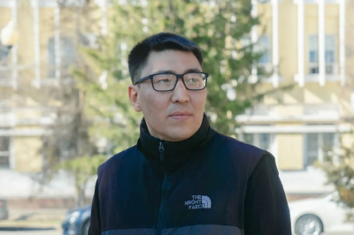 Премия имени Абдильды Мукашева вручена Талгату Умарову