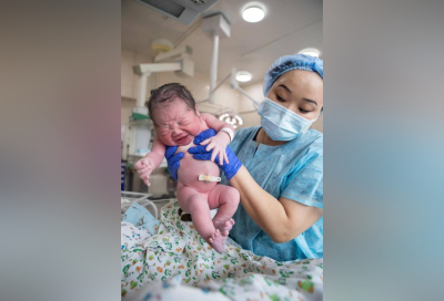 В День Республики в Казахстане родились пять пар близнецов