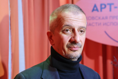 Элегантная отставка: Богомолов уходит, кто будет ректором Школы-студии МХАТ