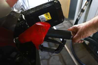 Цены на бензин в России поползли вверх из-за конфликта на Ближнем Востоке