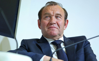 На улицах Москвы появилась сотня украшений к Пасхе