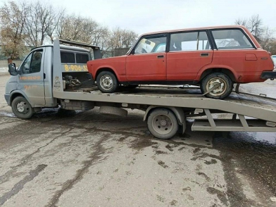 Многодетная семья волонтеров из Татарстана передала бойцам автомобиль