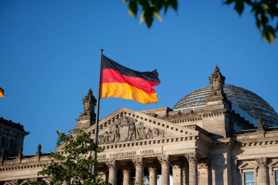 Передатчик номерной станции V32 нашли на военной базе в Германии