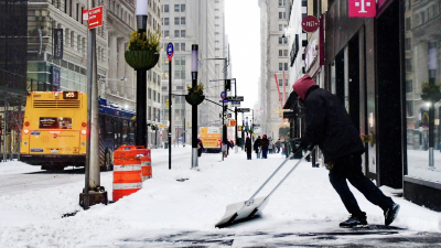 В США из-за снежной бури погибли уже 45 человек