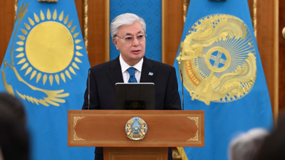 Президент Казахстана поздравил женщин с Международным женским днем