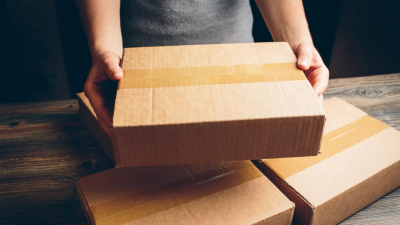 Астанчанке прислали из США посылку с гашишем